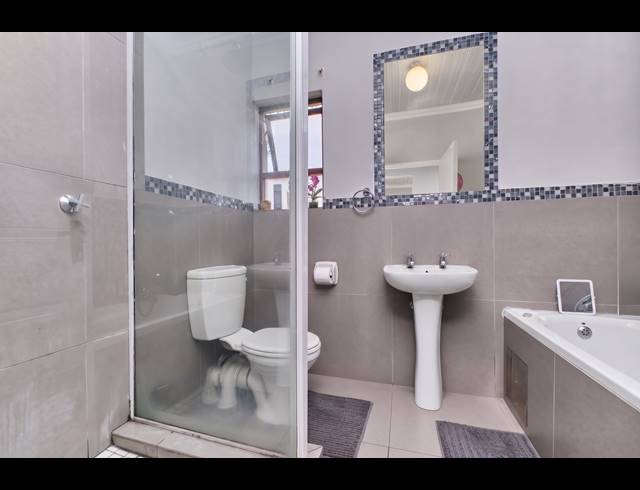 2 BEDROOM APARTMENT TO LET IN PAULSHOF